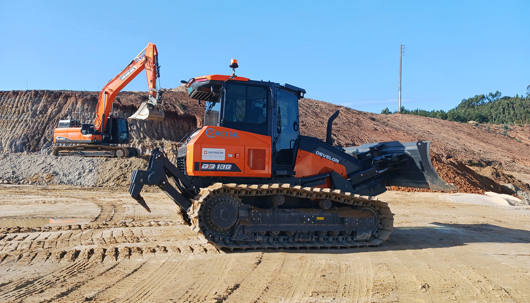 Desde que comenz su relacin con Centrocar hace 8 aos, CS Retail Construes solo ha adquirido maquinaria nueva Develon (anteriormente Doosan)...