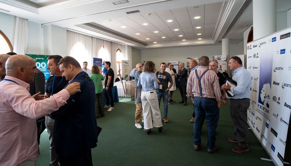 El programa de conferencias se complet con un espacio expositivo a cargo de los patrocinadores de la Convencin