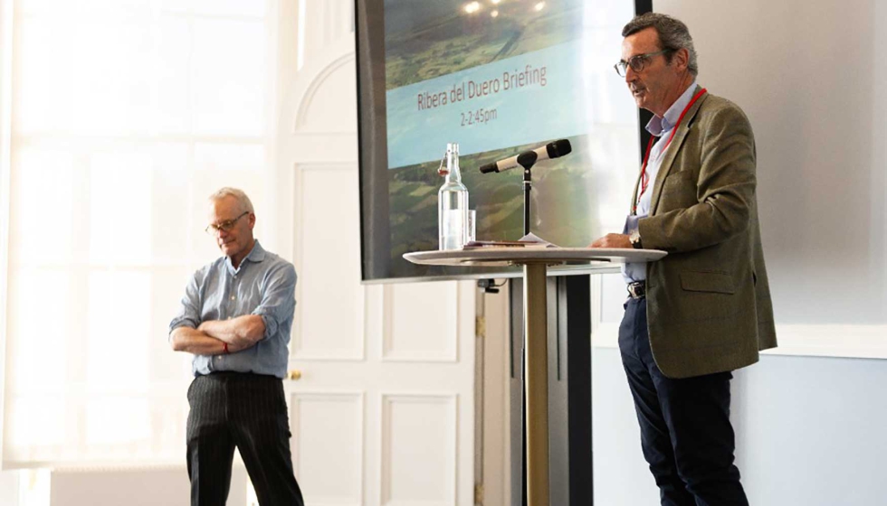 Tim Atkin y Pablo Baquera, director de Marketing del Consejo Regulador de la DO Ribera del Duero