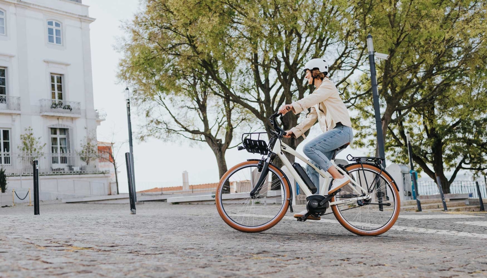 Foto de Un estudio de Bosch asegura que casi la mitad de conductores se plantea usar e-bikes