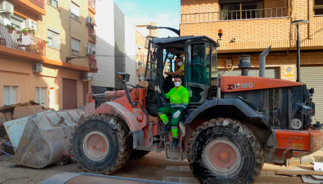 Empresas fabricantes de hormign han contribuido a la recuperacin de infraestructuras y calles afectadas de Valencia...