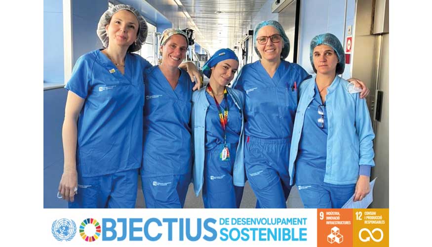 Imagen de profesionales con los nuevos uniformes. Foto: Hospital de Matar