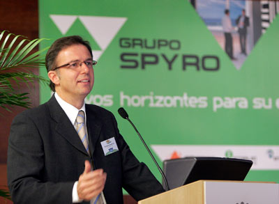 Ricardo Gonzlez Lafuente, director general de Spyro, durante su intervencin en el IV Congreso Spyro ERP