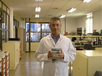 Antonio Lpez en las instalaciones de Schneider Electric en Meliana (Valencia)