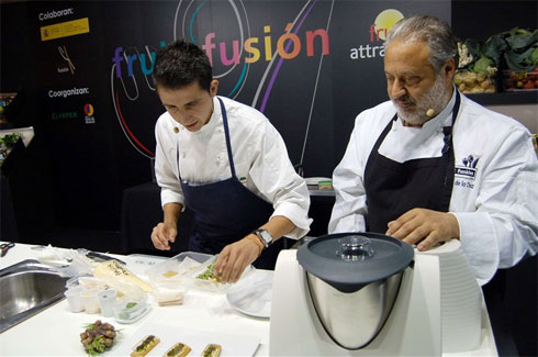 Show cooking del cocinero Manuel de la Osa en Fruit Attraction, en que el ajo fue el gran protagonista