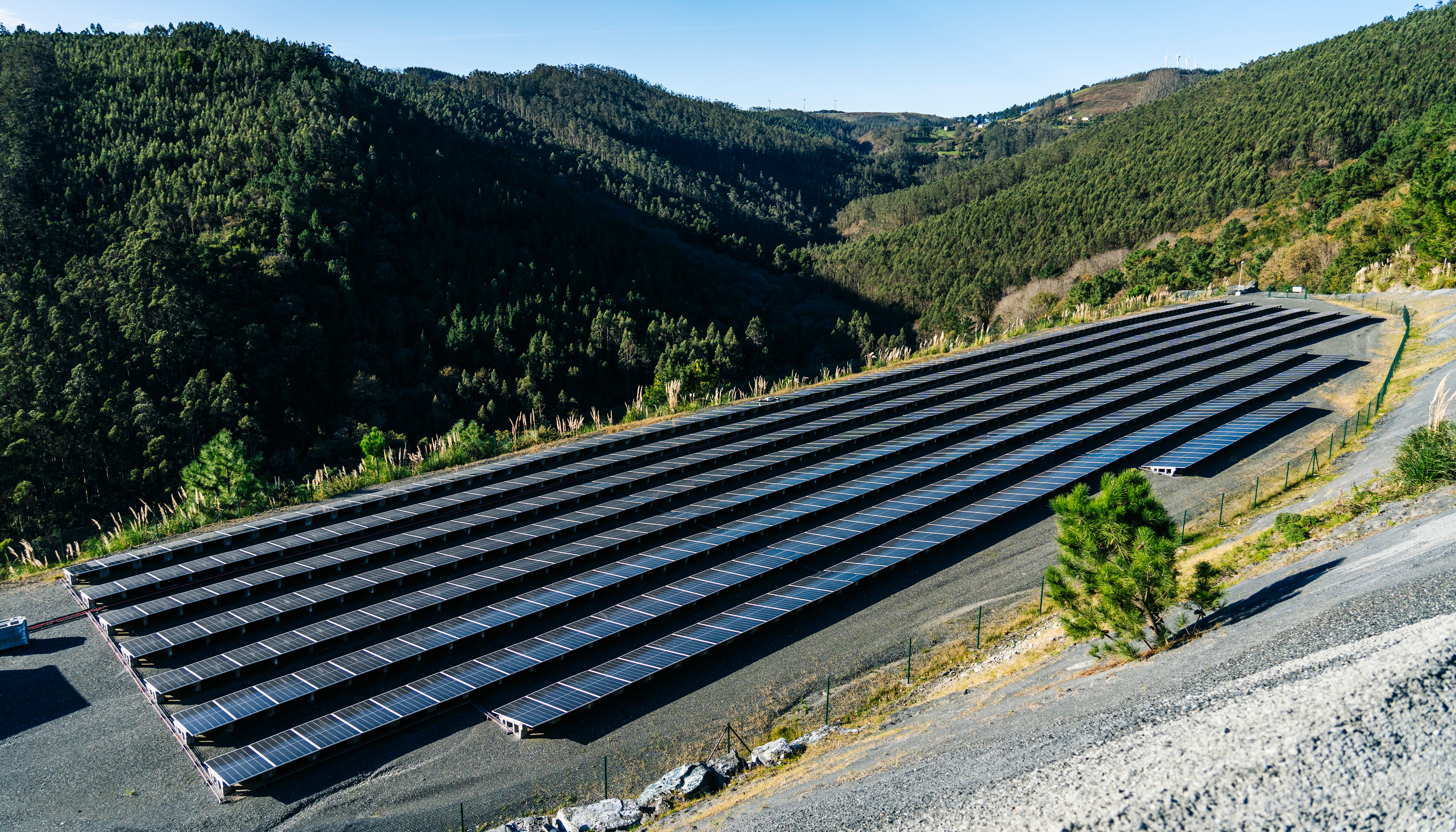 Asimismo, estos paneles evitarn cada ao la emisin del equivalente a 1.245 toneladas de CO2 a la atmsfera