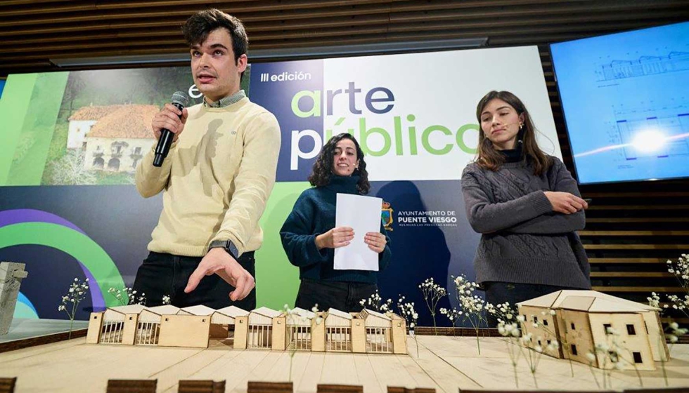 Vctor Blanco, Beatriz Salido y Luca Santos, ganadores del concurso con su proyecto Erre de Muro'