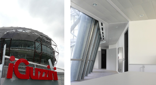 El techo modular del edificio iGuzzini es fcil de instalar y de limpiar, registrable e higinico