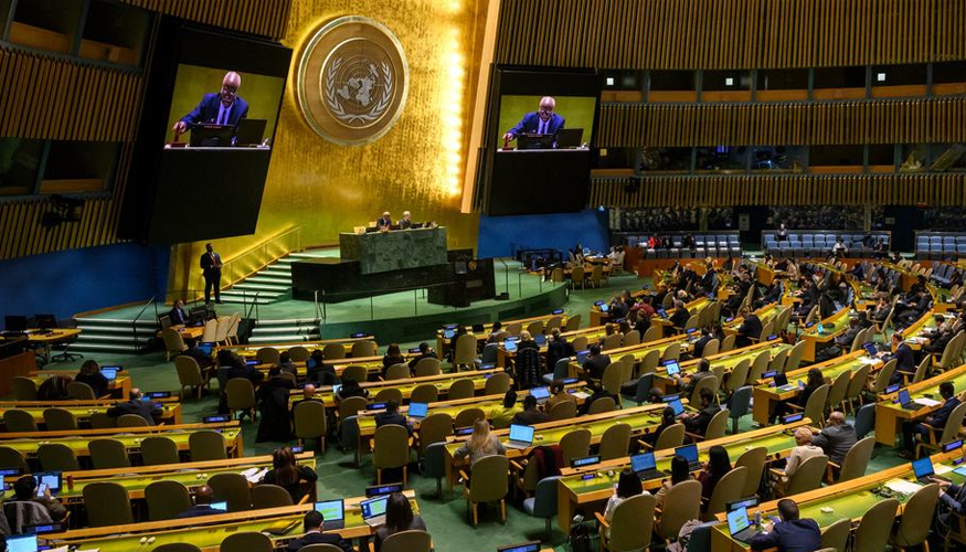 Vista de la Asamblea General durante el examen de la Convencin de las Naciones Unidas contra el Delito Ciberntico. Foto: ONU/Loey Felipe...