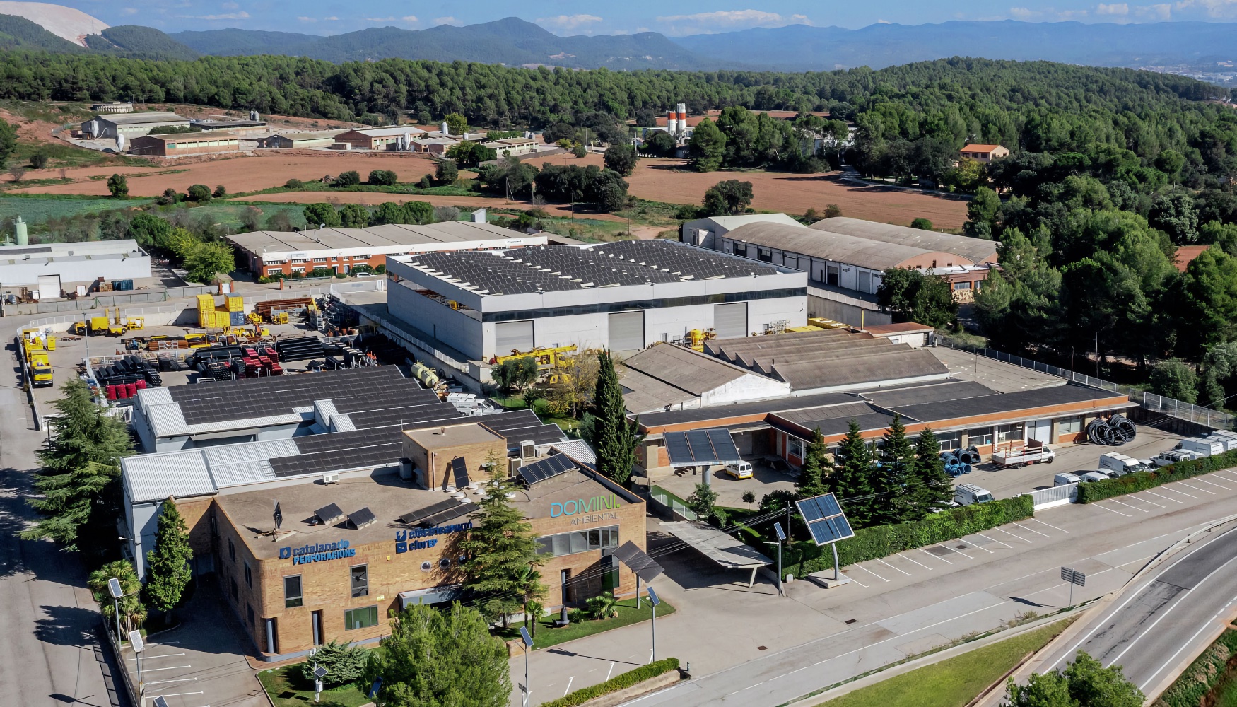 Vista cenital de las instalaciones centrales de Catalana de Perforacions en Santpedor (Barcelona)