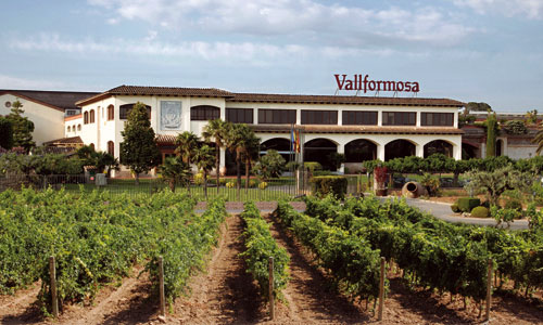 Vista de las bodegas Vallformosa, en Vilob del Peneds