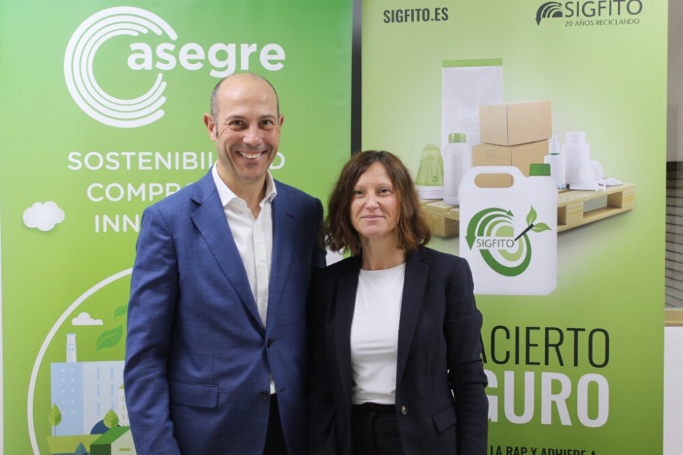 SIGFITO y ASEGRE han firmado un convenio de colaboracin para optimizar la gestin de residuos de envases en el sector agrcola...