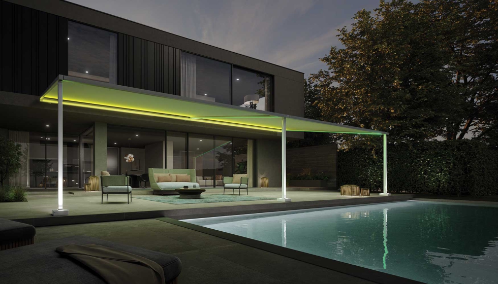 Foto de Todos os modelos de toldos markilux com tecnologia LED oferecem luz colorida