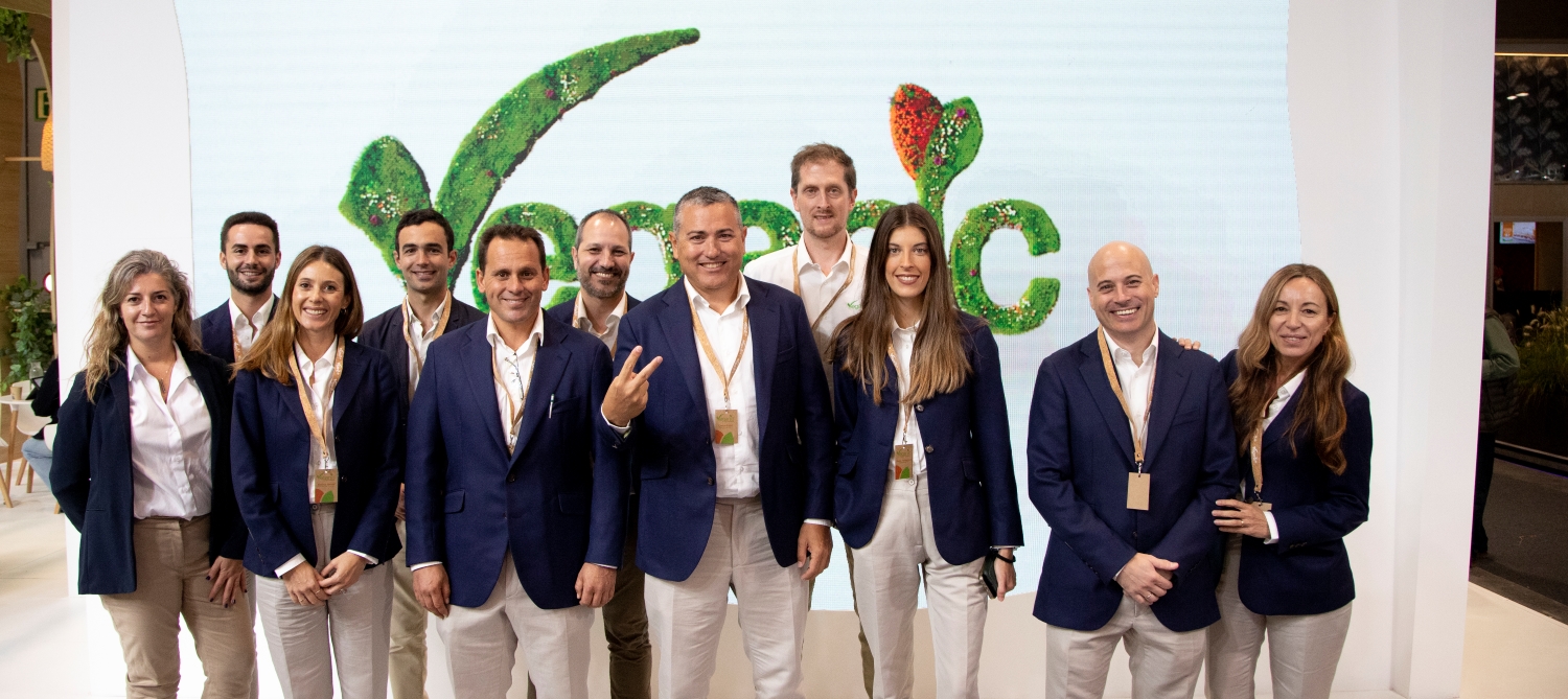 Imagen del equipo de Veganic durante su participacin en Fruit Attraction 2024