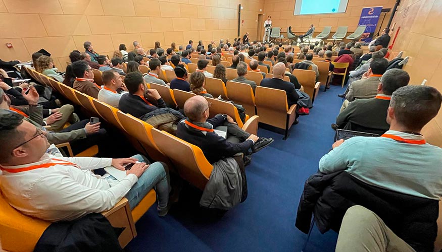 Cerca de 170 personas acudieron a la jornada sobre agrovoltaica organizada conjuntamente por Unef y Apren