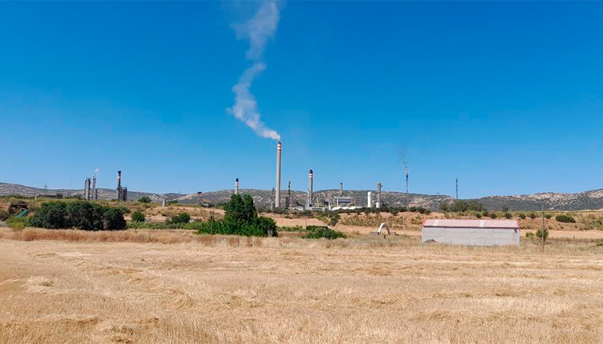 Vista de la central petroqumica de Repsol en Puertollano...