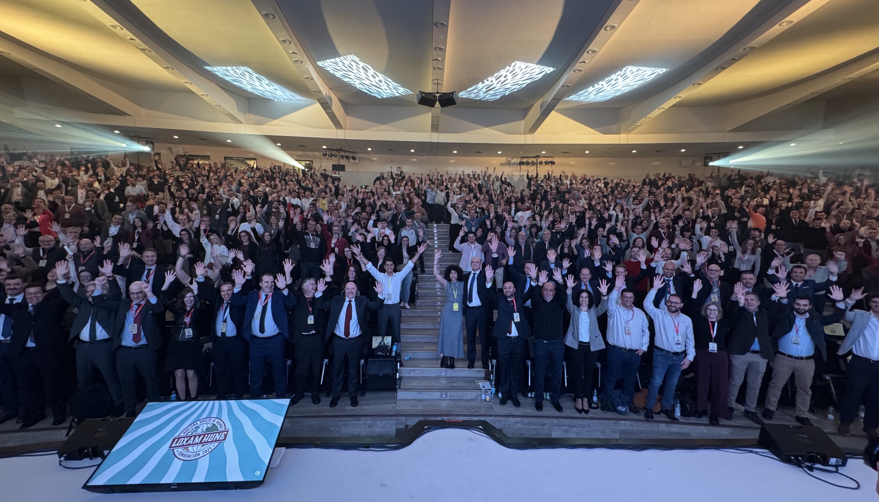 Cerca de 1.000 profesionales, entre directivos, empleados y proveedores, han asistido a la Convencin de LoxamHune 2025...