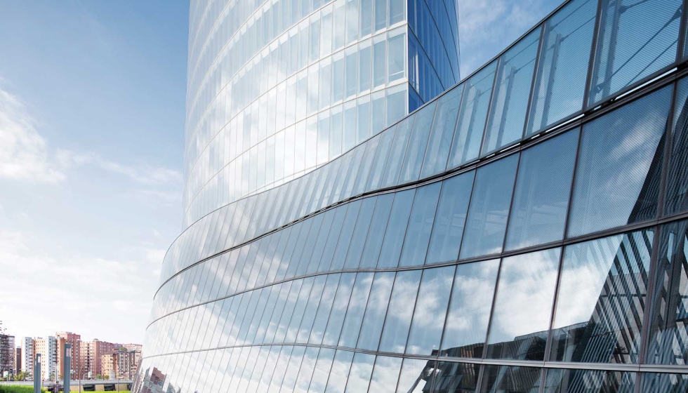 Torre Iberdrola, en Bilbao, con vidrios de capas de alto rendimiento de AGC Flat Glass