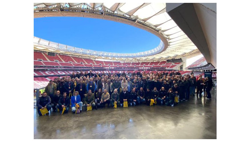 Participantes del Soltis Tour en el estadio del Atltico de Madrid, el Riyadh Air Metropolitano