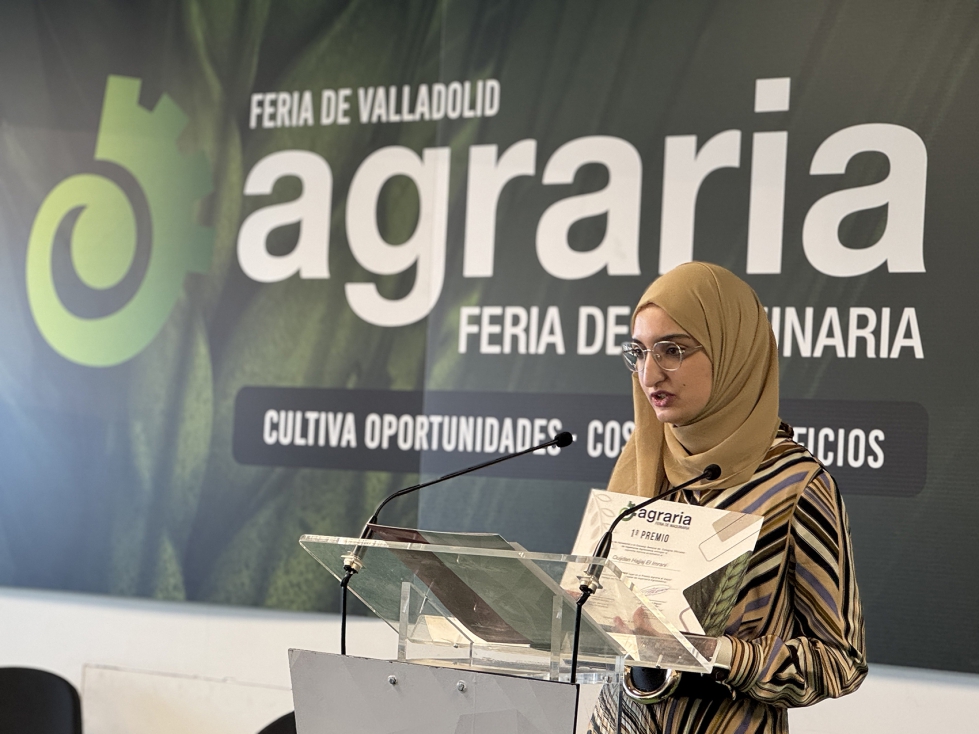 Ouijdan Hajjaj El Imrani obtuvo el primer 'Premio Agraria' que reconoci los mejores trabajos fin de mster en Ingeniera Agrcola...