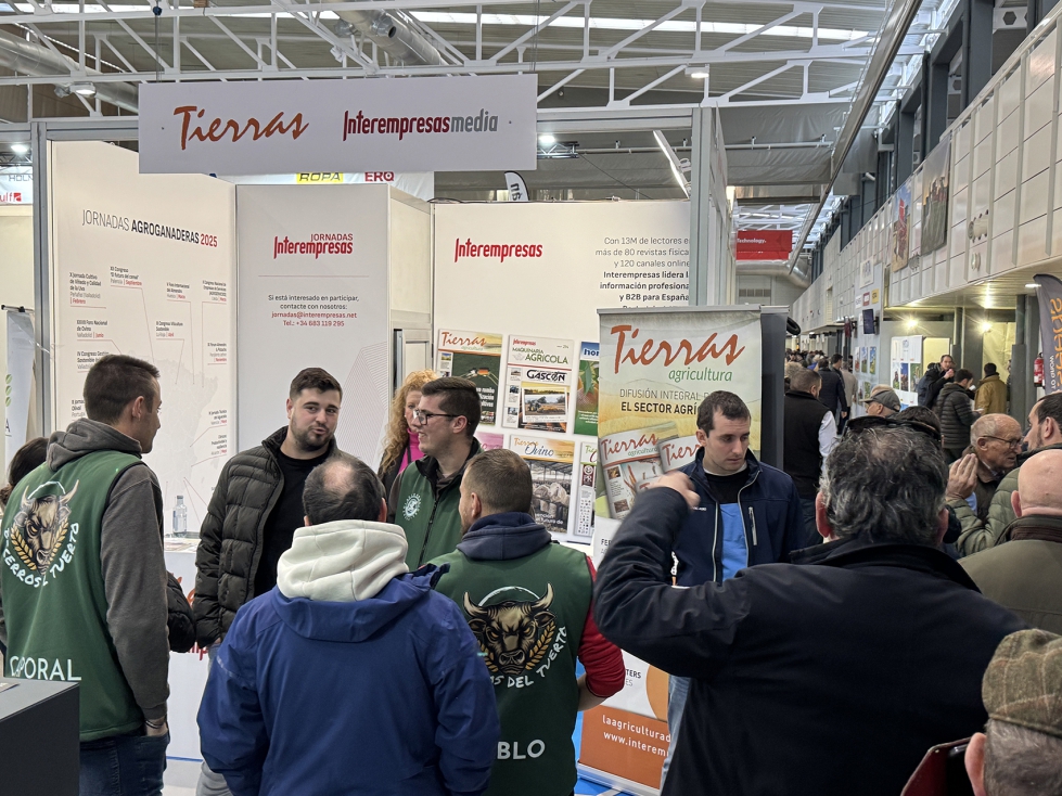 La revista TIERRAS Agricultura estuvo presente en Agraria con un stand propio donde los visitantes a la feria pudieron llevarse ejemplares de las...