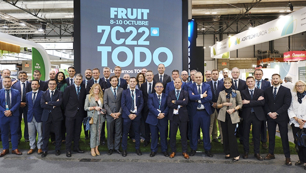 Expertos, empresarios agroalimentarios y directivos del Grupo Cajamar durante Fruit Attraction 2024