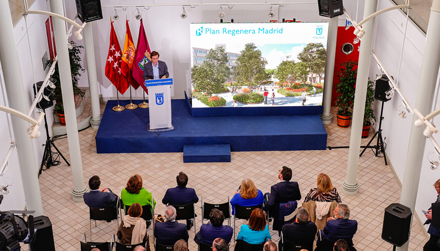 El alcalde, Jos Luis Martnez-Almeida, durante la presentacin del Plan Regenera Madrid