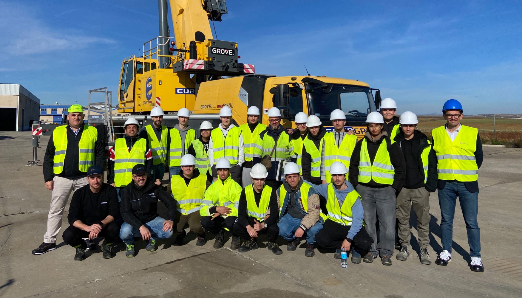 Visita de los alumnos del IES Humanejos a las instalaciones de Manitowoc en Madrid