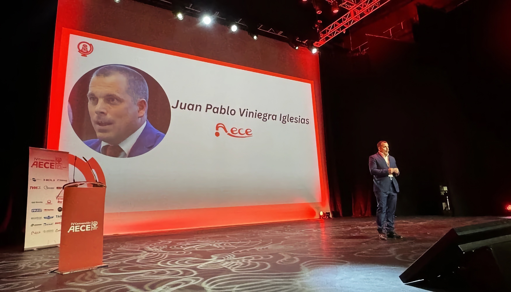 Juan Pablo Viniegra, secretario general de AECE, durante la celebracin de la IV Convencin AECE en Sevilla