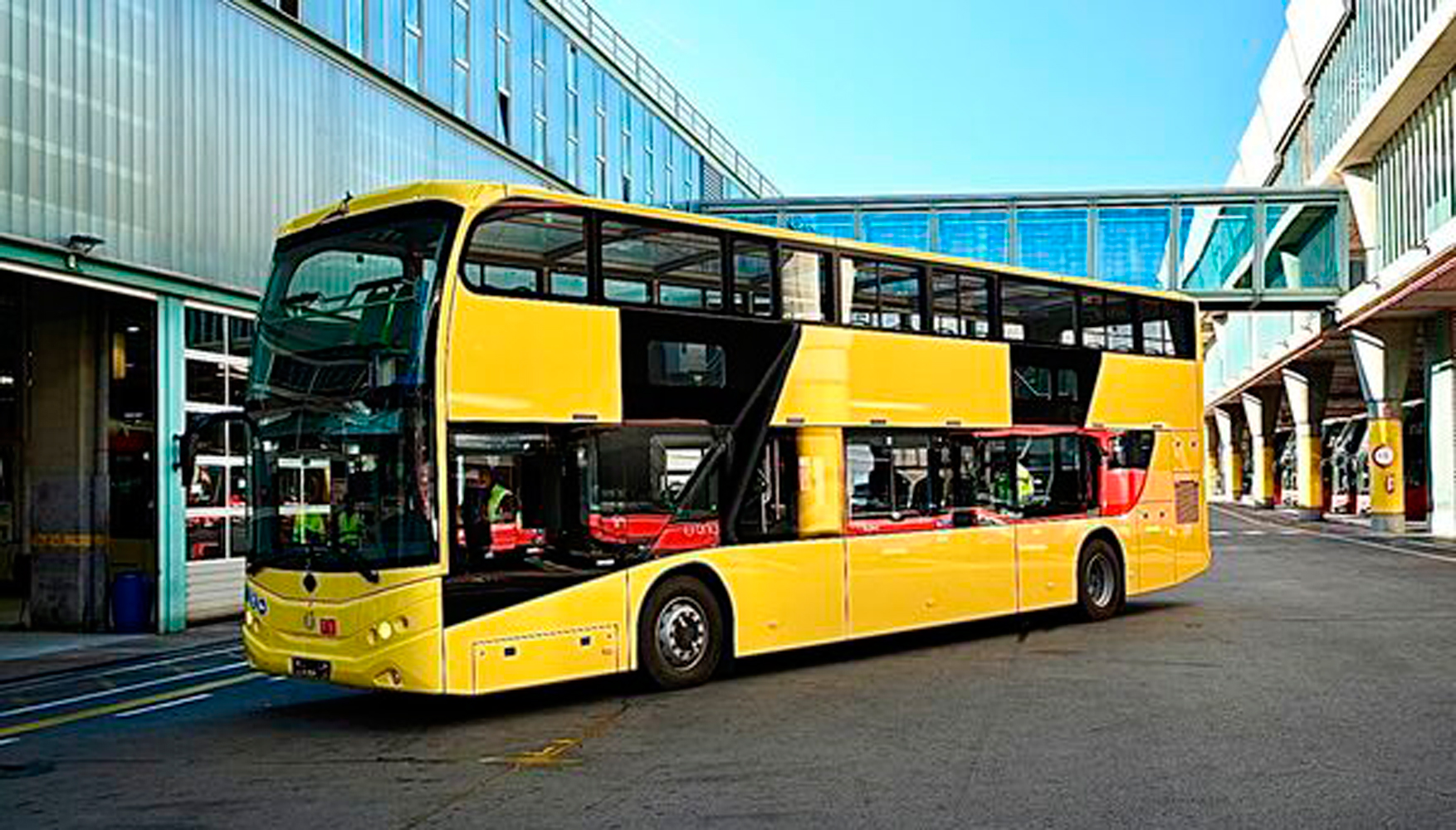 Transportes Metropolitanos de Barcelona (TMB) lanz la licitacin, en julio de 2024, de 23 nuevos autobuses elctricos de bateras...