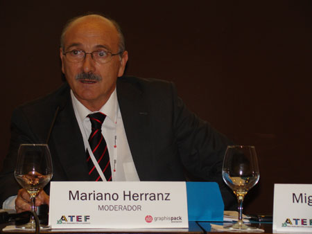 Mariano Herranz, de Nordenia Ibrica Barcelona, moder el encuentro