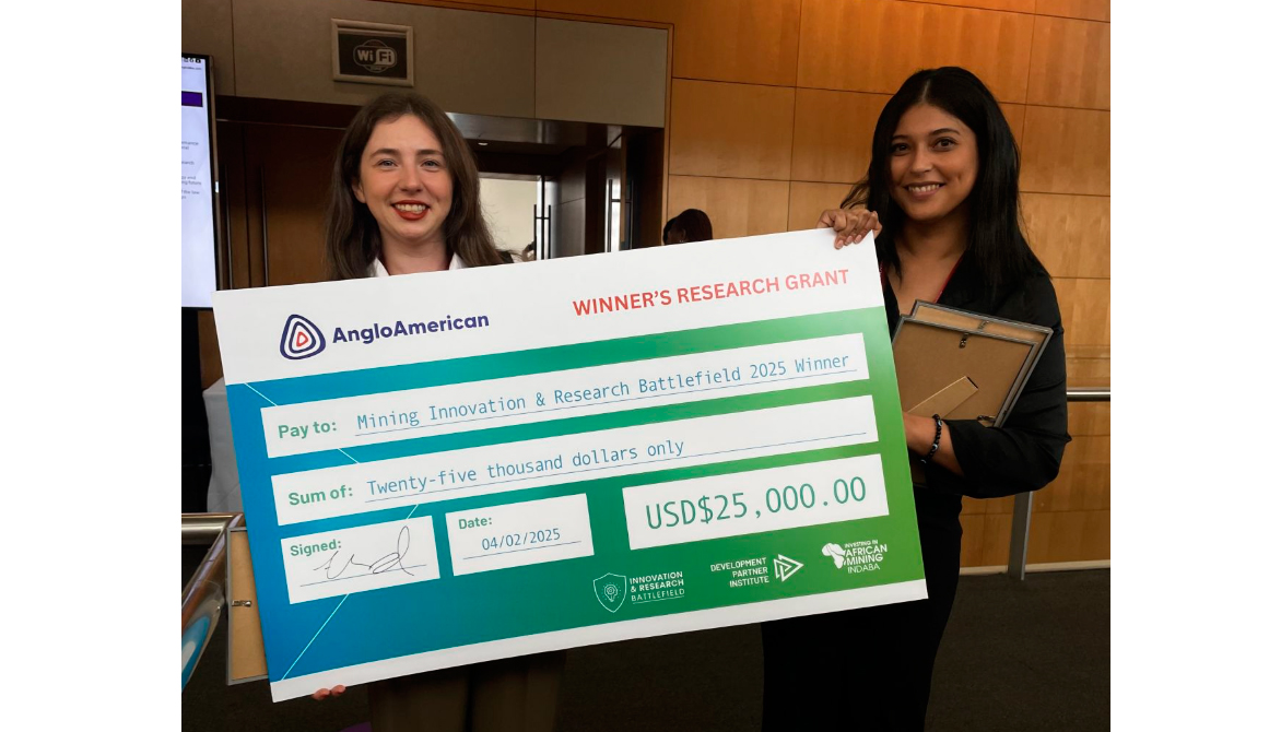 El equipo recibi una beca de investigacin de 25.000 dlares por su xito