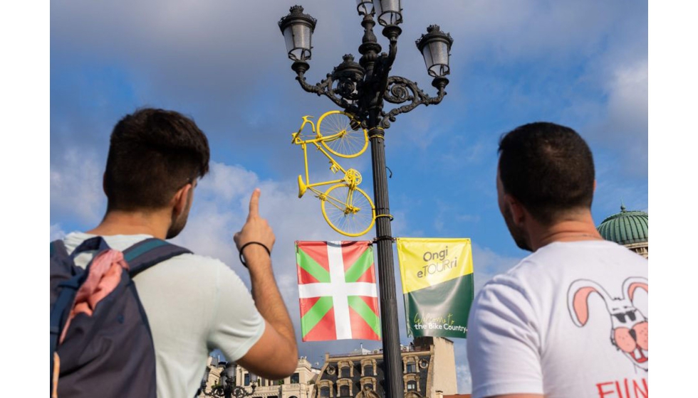 Dando la bienvenida al Tour, de DT Creativos para Bilbao Ekintza / Tour de Francia (Euskadi, Pas Vasco)