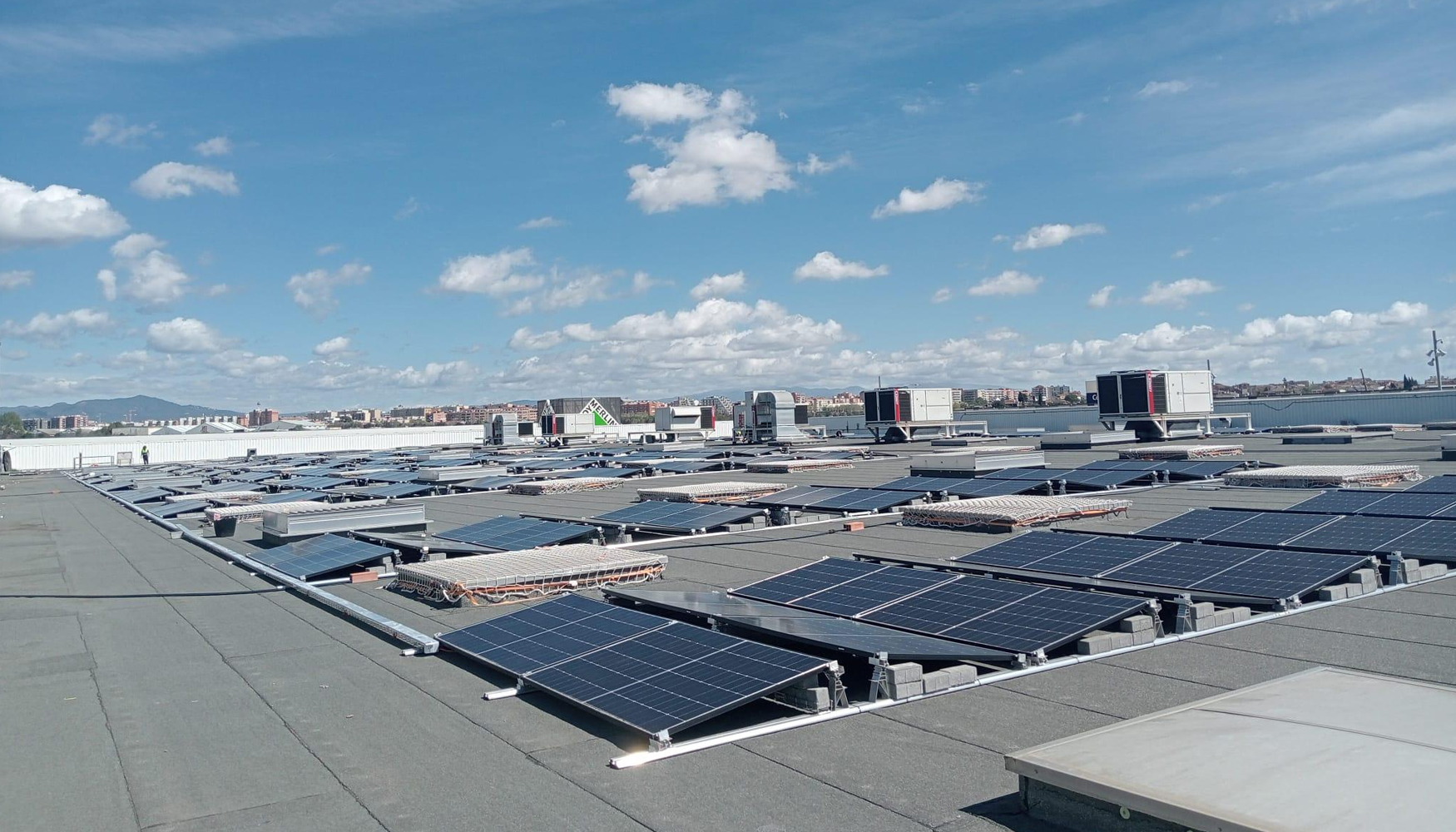 Instalacin fotovoltaica en Leroy Merlin de Sabadell