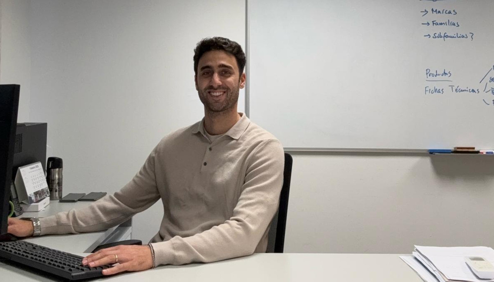 V�ctor Fern�ndez, director comercial de Marine Point