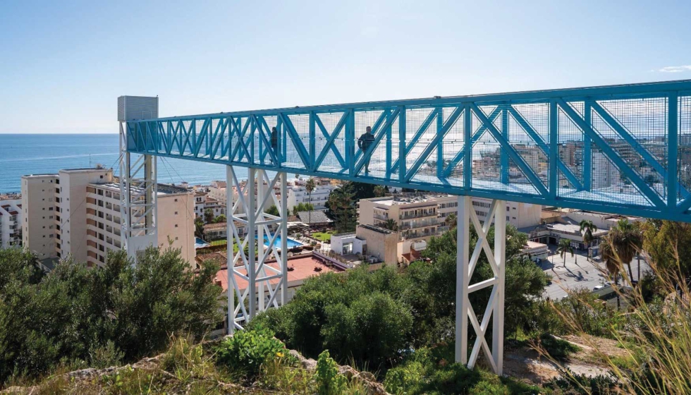 El ascensor panormico del parque de La Batera cuenta con una pasarela de 60 metros