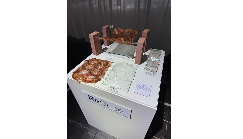 Diferentes amostras de reduo do consumo de materiais para o desenvolvimento de novas propostas apresentadas na Glass Technology LIve...