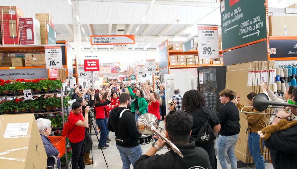 Una charanga ameniz la jornada