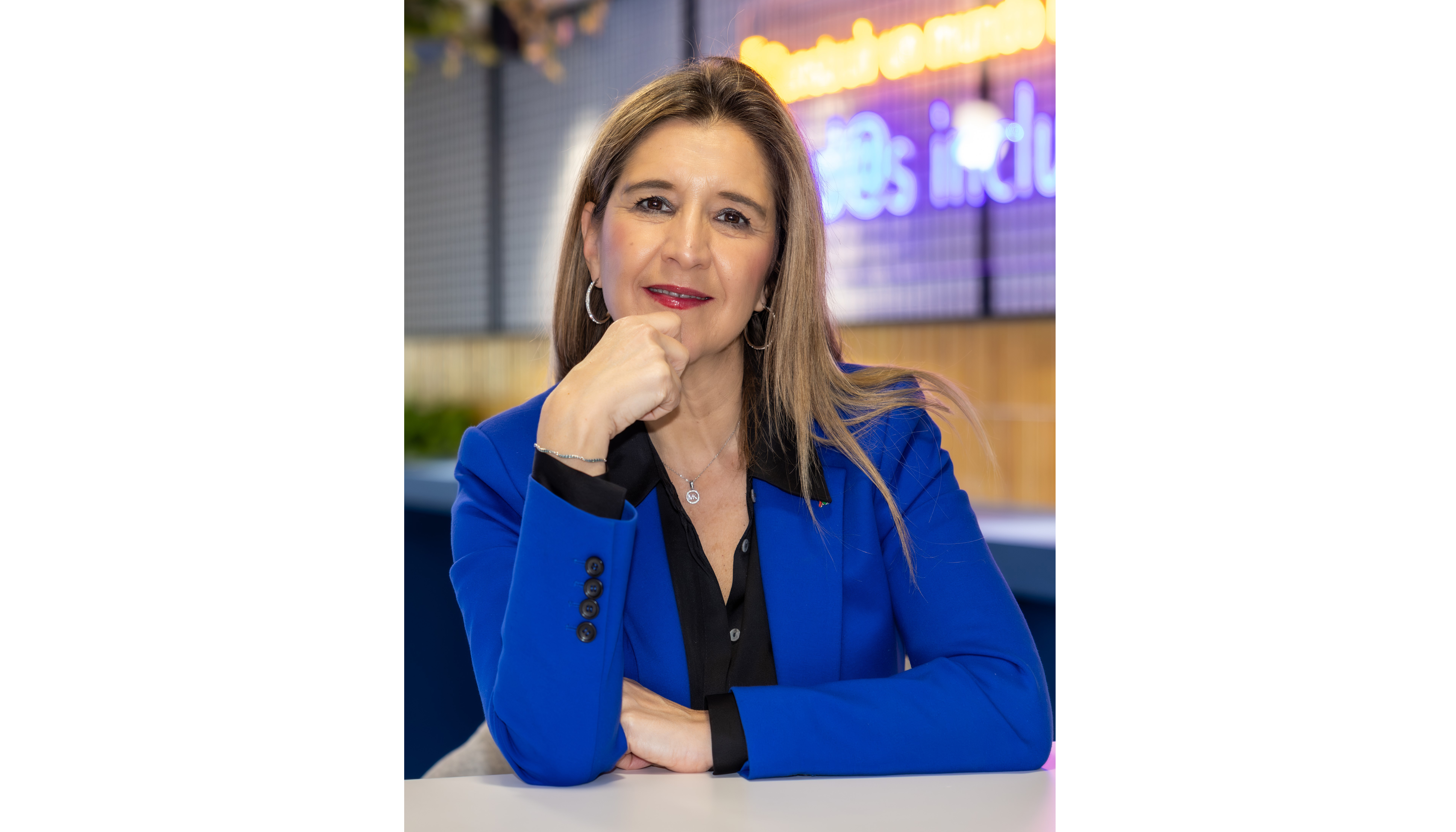 En la compa��a, actualmente, trabajan m�s de un 1.600 personas con discapacidad y entre ellos, m�s de 110 profesionales con ceguera...