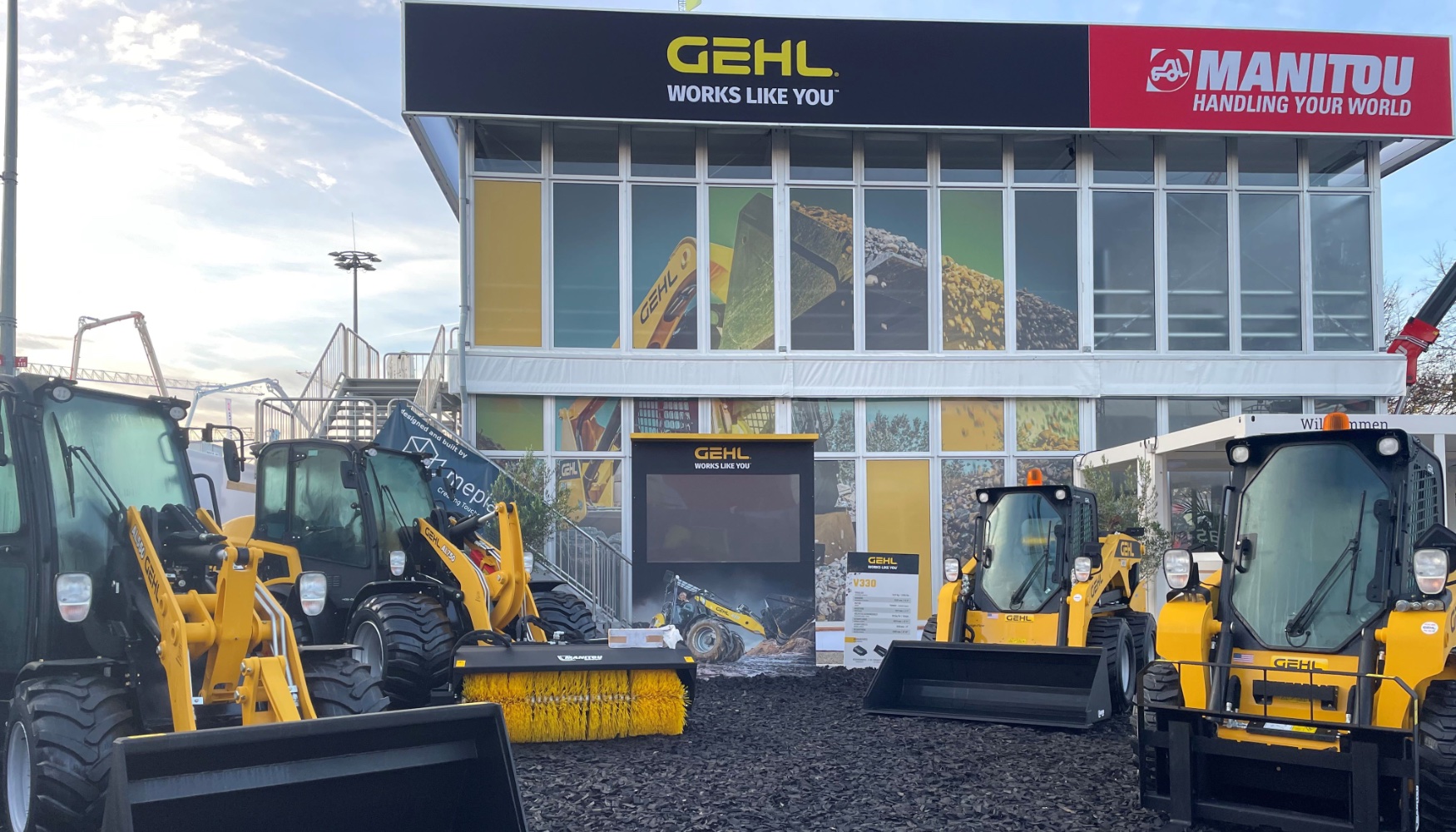 rea Gehl en el stand del Grupo Manitou en Bauma 2022