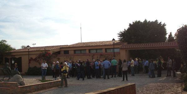 Ms de un centenar de personas, de diversos pases, asistieron a la jornada de puertas abiertas en la planta de Burs S.A.U. en Sant Boi de Llobregat...