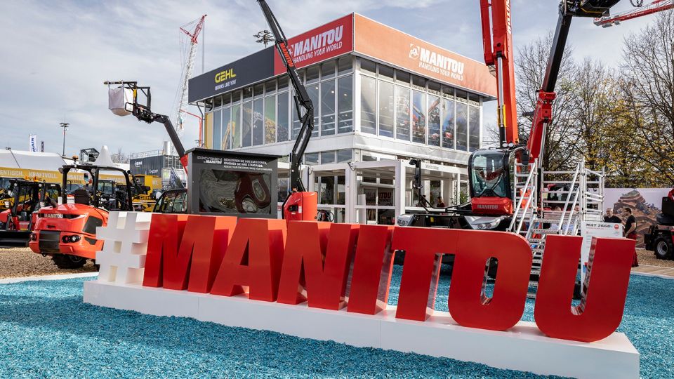 Stand do Grupo Manitou na Bauma 2022