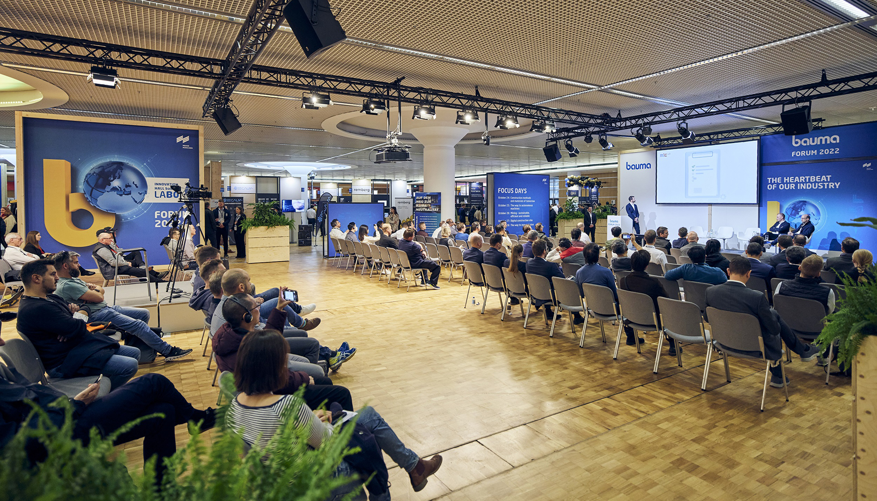 Una parte importante del programa de apoyo de Bauma es el Bauma Forum...