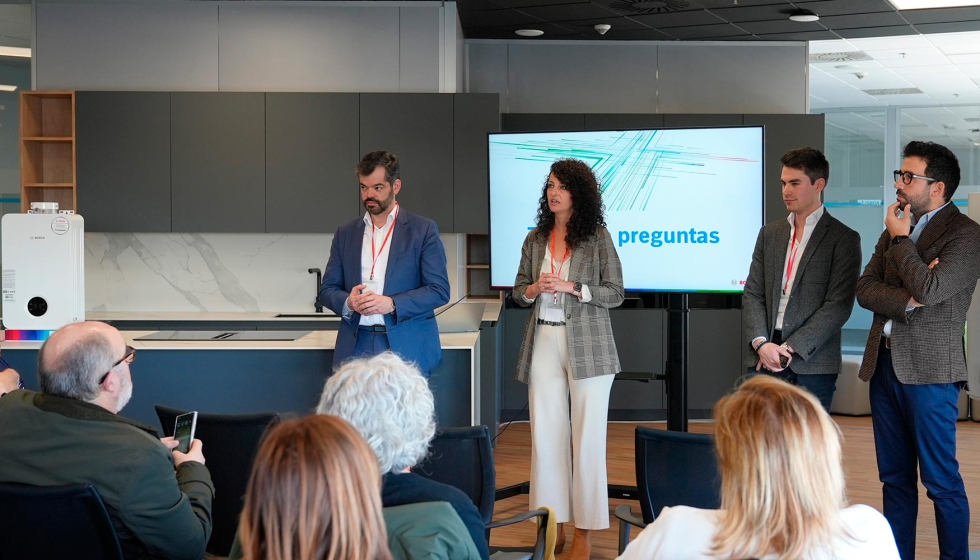 Vicente Gallardo, Alicia Escudero, Juan Carlos de Buen y Joao Santiago participaron en la rueda de prensa