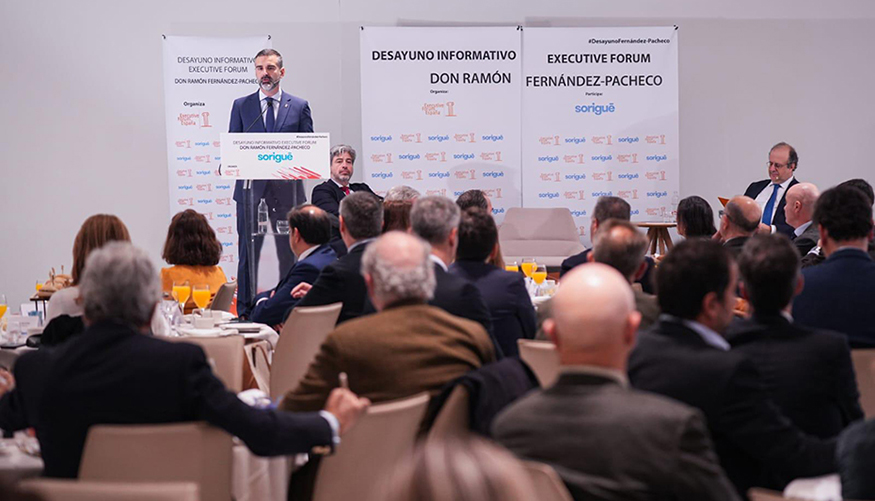 El consejero Ramn Fernndez-Pacheco, durante su intervencin en el desayuno informativo