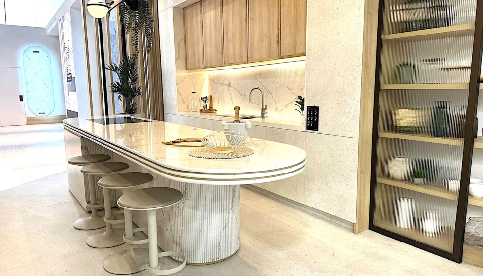 La compa��a present� en la feria de Las Vegas sus �ltimas soluciones cer�micas como Inlayr Design Technology...