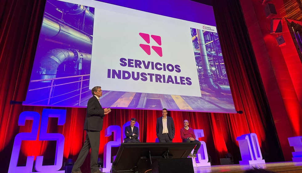 Ignacio Ehlis, Carlos Manrubia, lex Passolas y Jordi Fernndez presentando los nuevos Servicios Industriales de Cadena88...