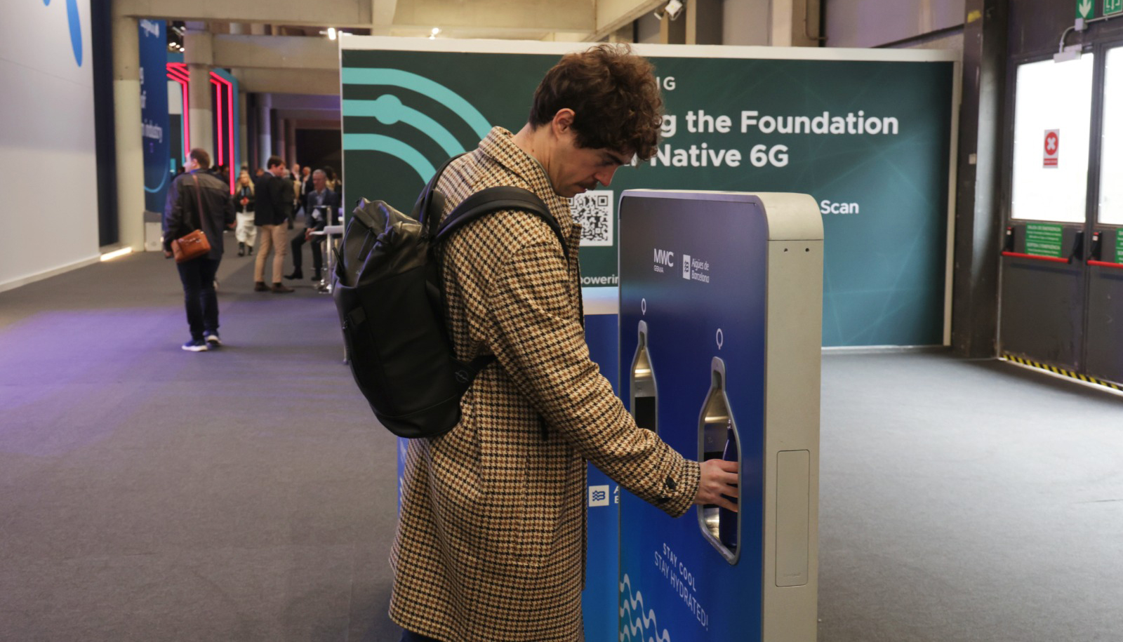 La instalaci�n de 30 fuentes de agua del grifo contribuyeron a la generaci�n de un doble beneficio socioambiental...