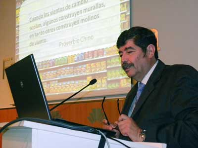 Fuentealba, durante su intervencin el la I Jornada de Packaging, en Barcelona