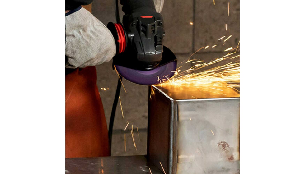 Trabajar con abrasivos Cubitron 3 requiere menos presi�n sobre la herramienta, lo que produce menos fatiga del operador. Foto: 3M...